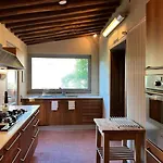 Dom wakacyjny Historic Church In Tuscany With Panoramic Views Pescia