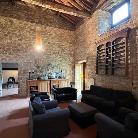 Dom wakacyjny Historic Church In Tuscany With Panoramic Views *